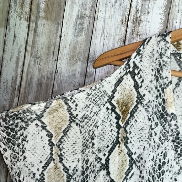 Express One Elena Snake Print Open Shoulder Blouse - Picture 2 of 6